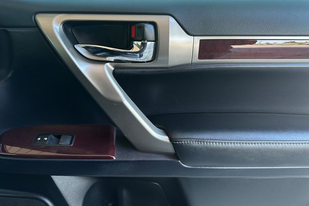 Thumbnail: 2019 Lexus GX - 25