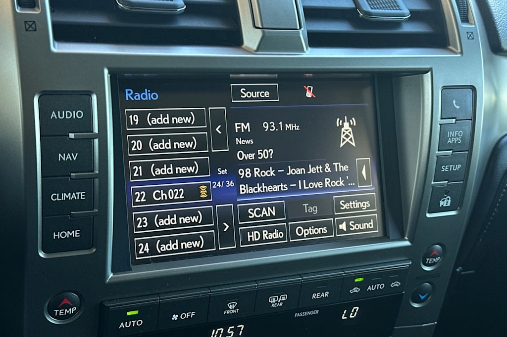 Thumbnail: 2019 Lexus GX - 14