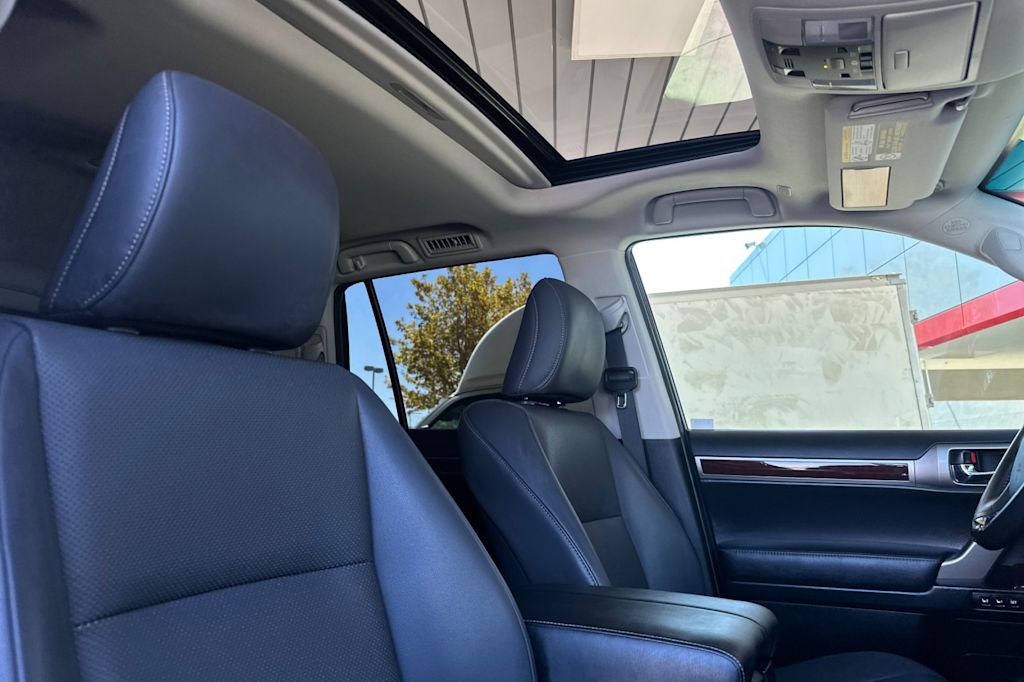 Thumbnail: 2019 Lexus GX - 10