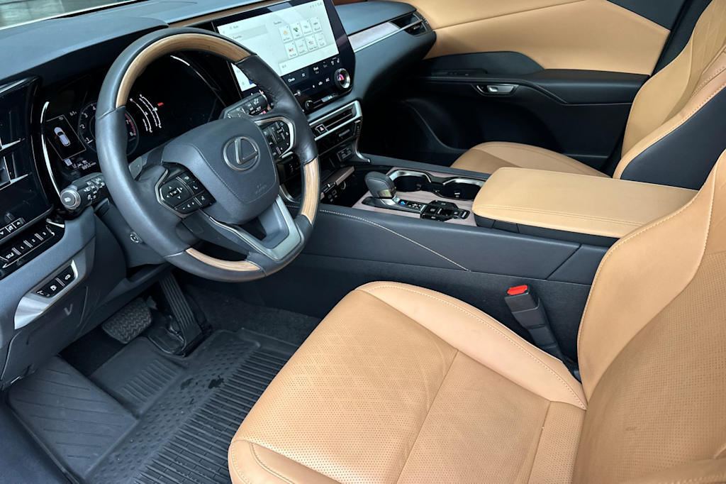 Thumbnail: 2023 Lexus RX - 9