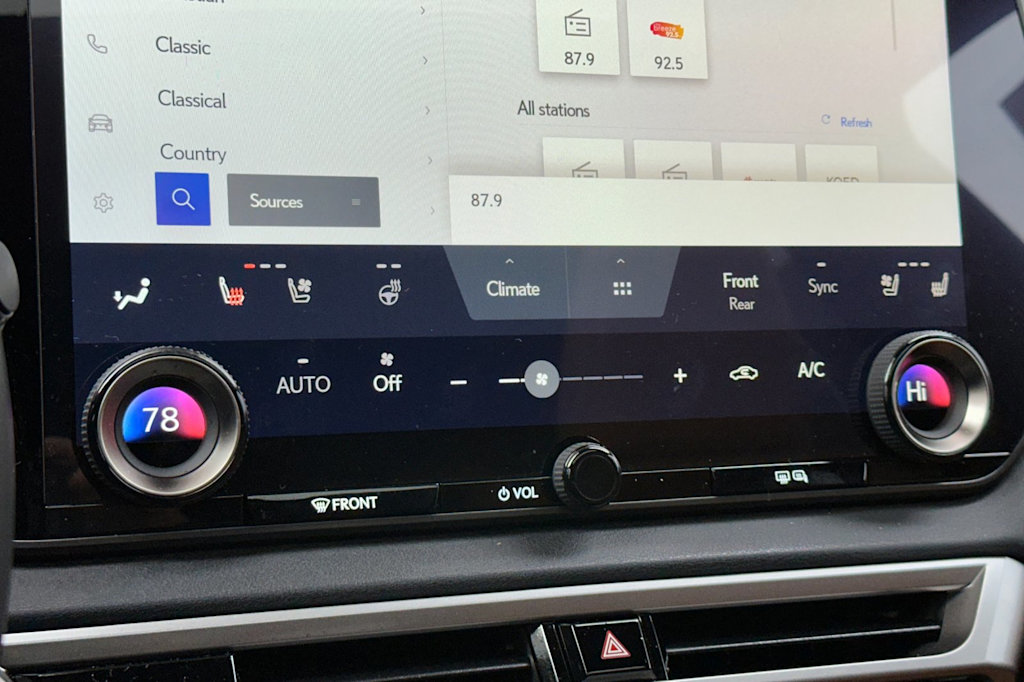 Thumbnail: 2023 Lexus RX - 27