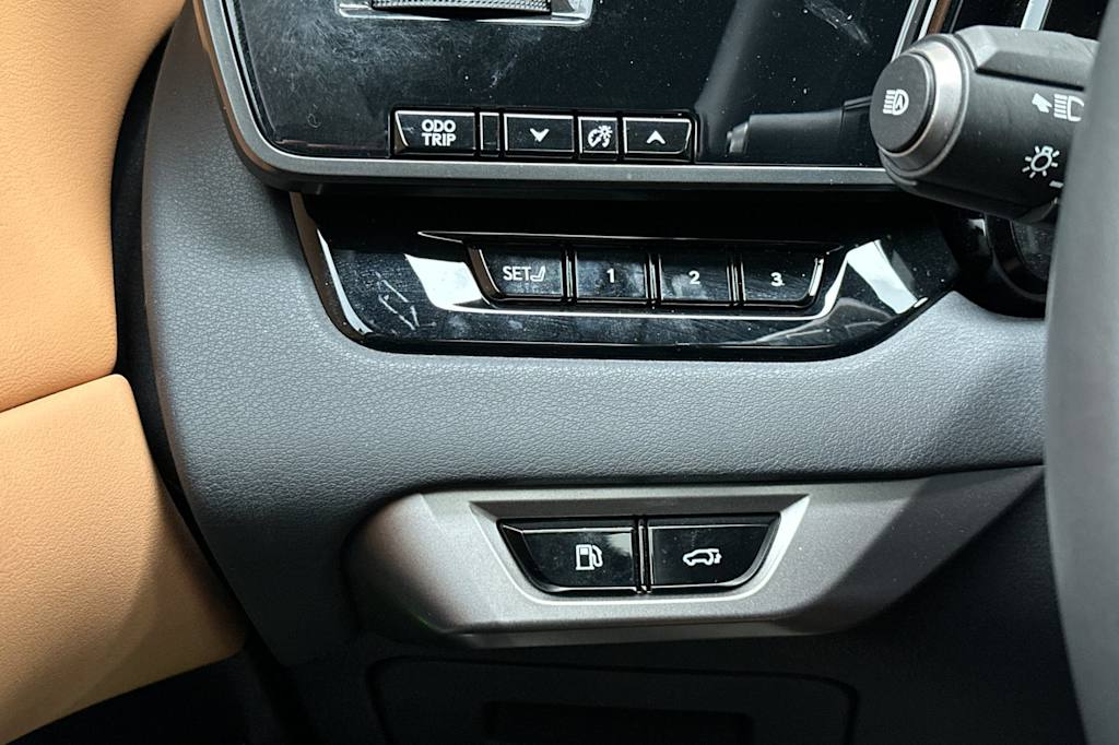 Thumbnail: 2023 Lexus RX - 33