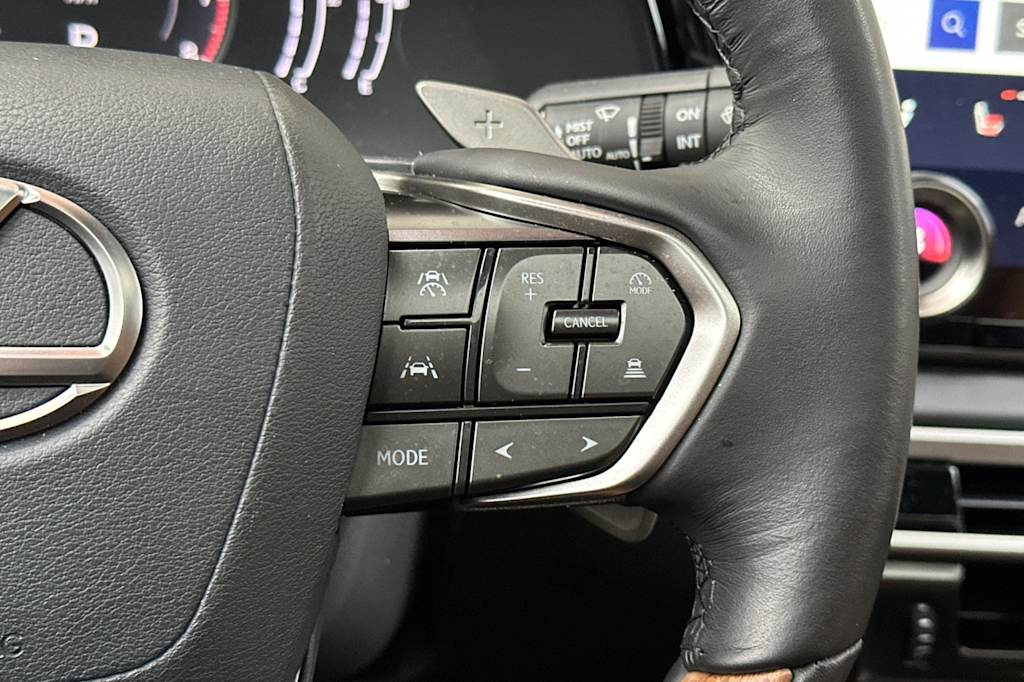 Thumbnail: 2023 Lexus RX - 31