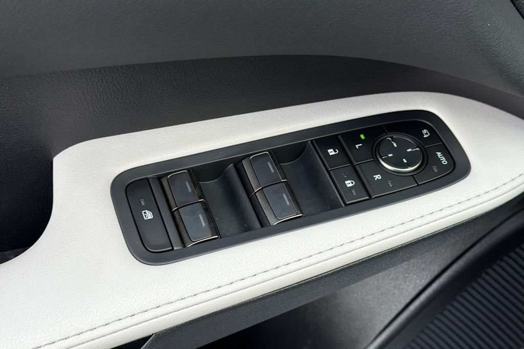 Thumbnail: 2024 Lexus RX - 22