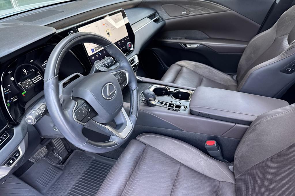 Thumbnail: 2025 Lexus RX - 9