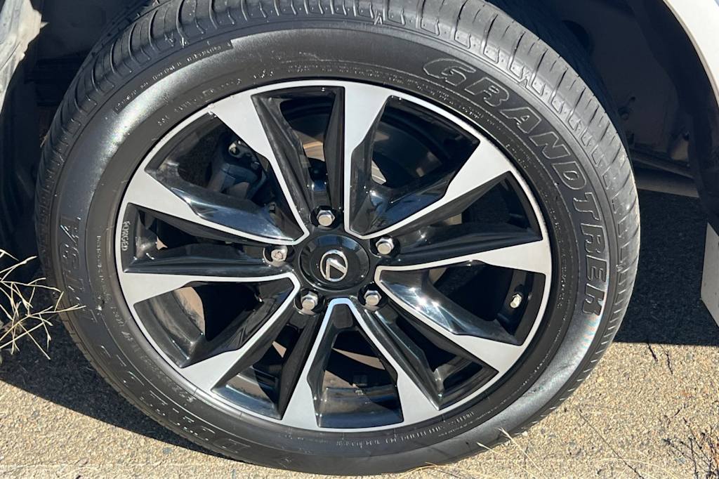 Thumbnail: 2021 Lexus LX - 15