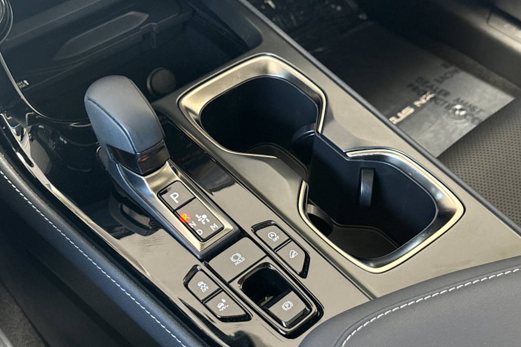Thumbnail: 2024 Lexus ES - 13