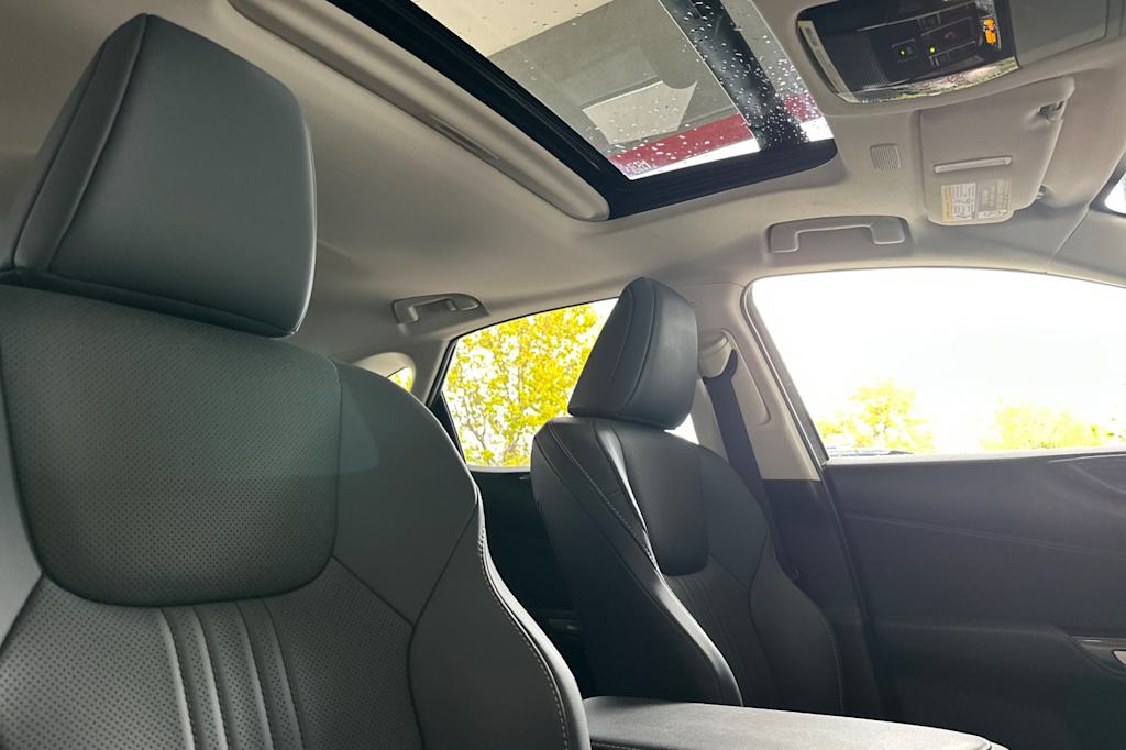 Thumbnail: 2025 Lexus ES - 24