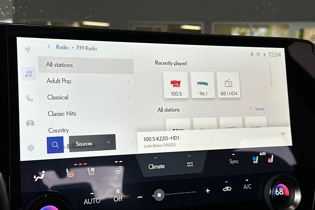Thumbnail: 2025 Lexus ES - 13