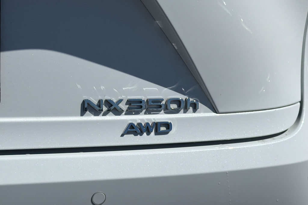 Thumbnail: 2026 Lexus ES - 7