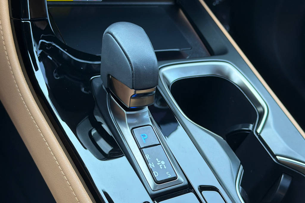 Thumbnail: 2025 Lexus ES - 14