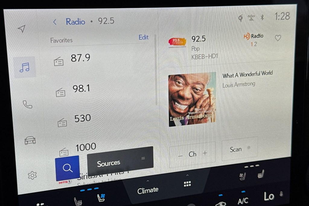 Thumbnail: 2024 Lexus ES - 13