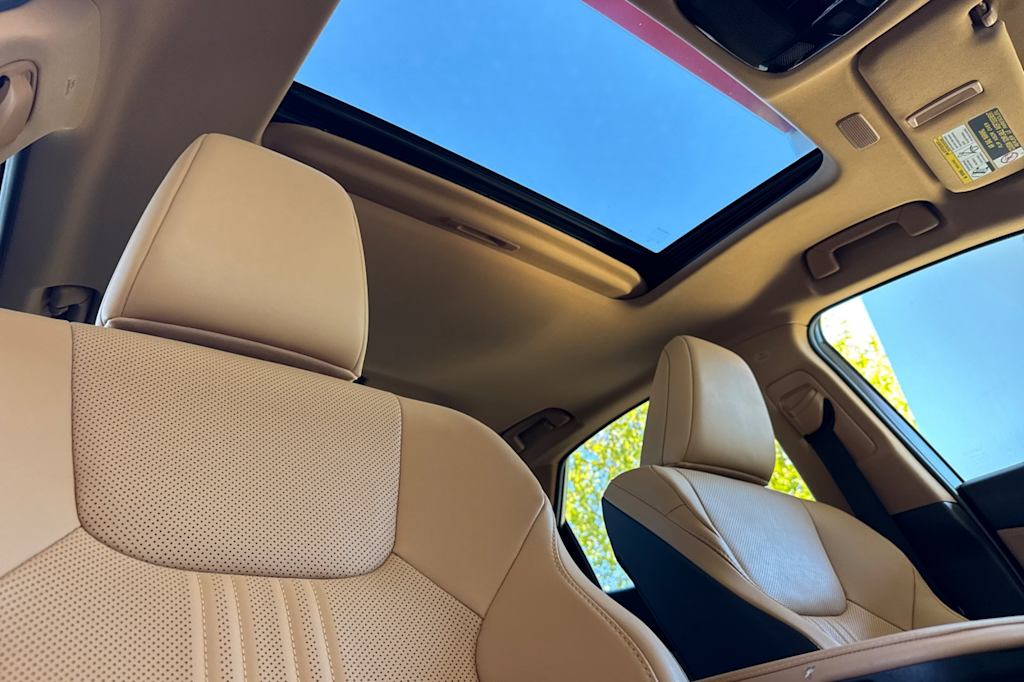 Thumbnail: 2024 Lexus ES - 23