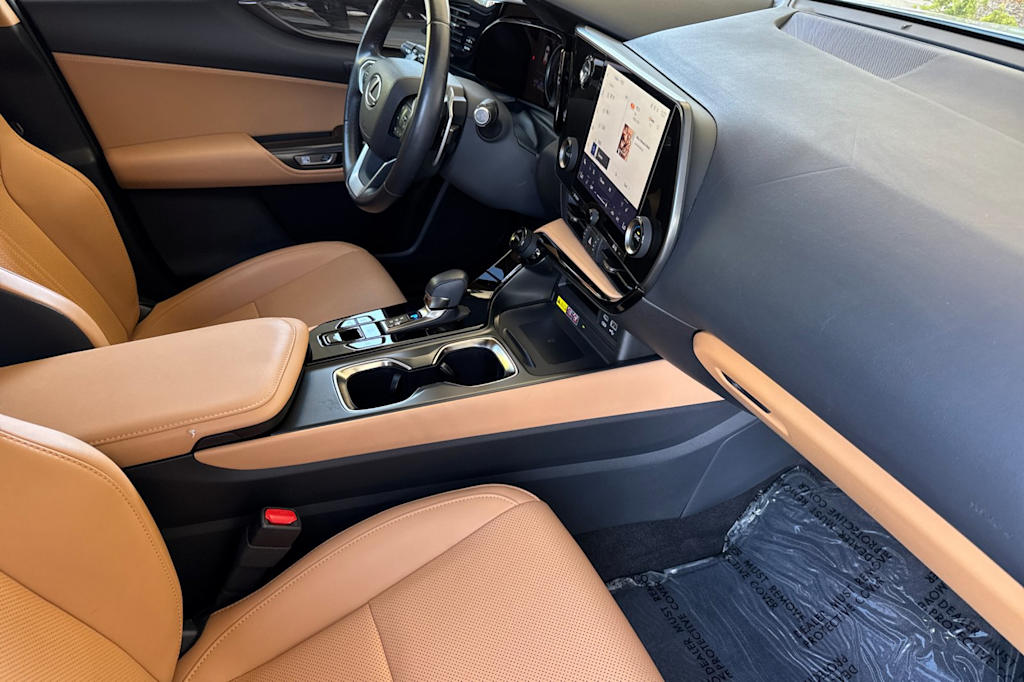 Thumbnail: 2024 Lexus ES - 12