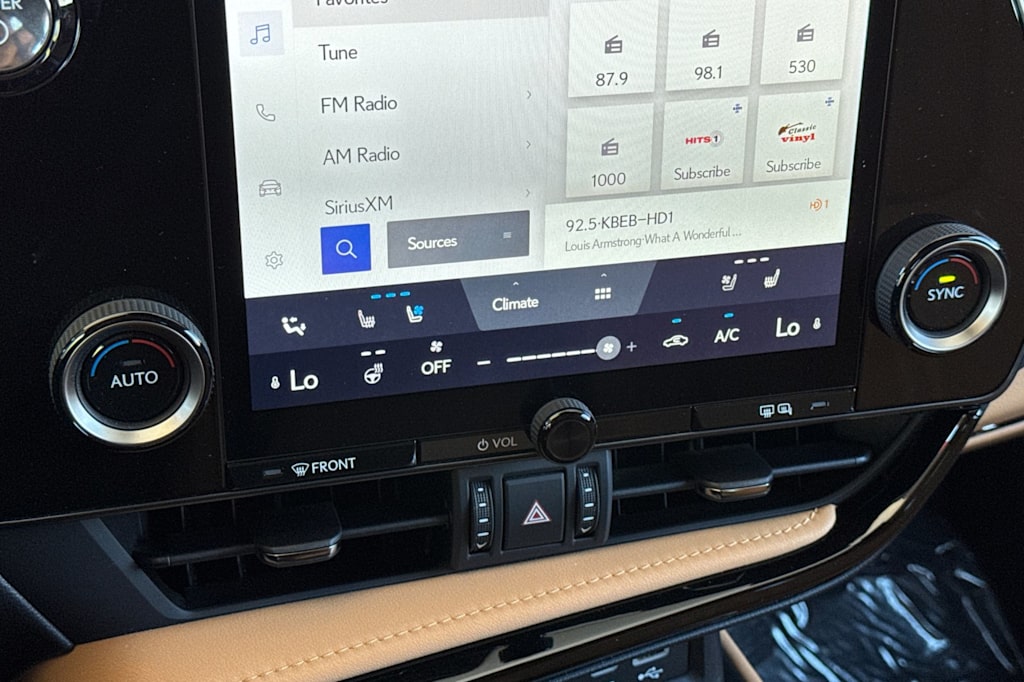 Thumbnail: 2024 Lexus ES - 26