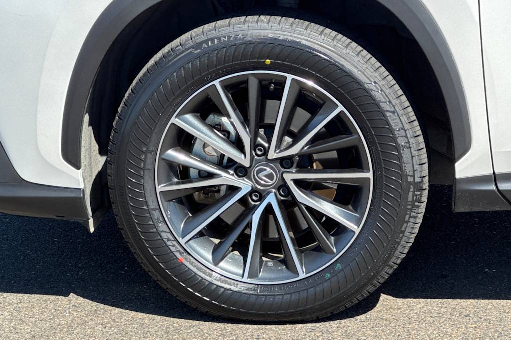 Thumbnail: 2024 Lexus ES - 8