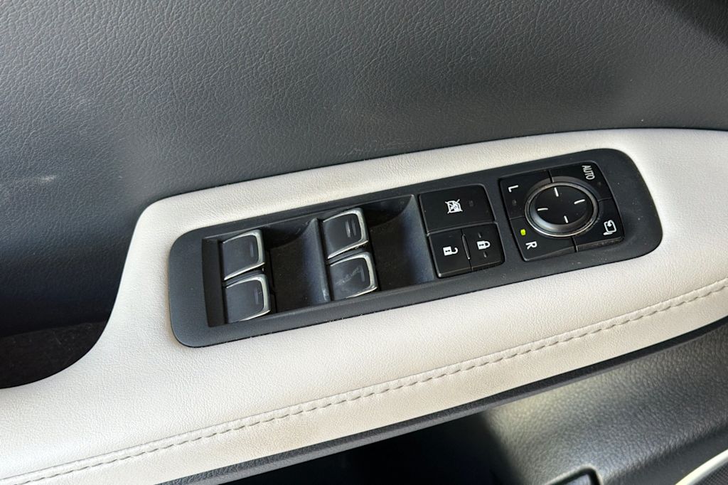 Thumbnail: 2020 Lexus RX - 23