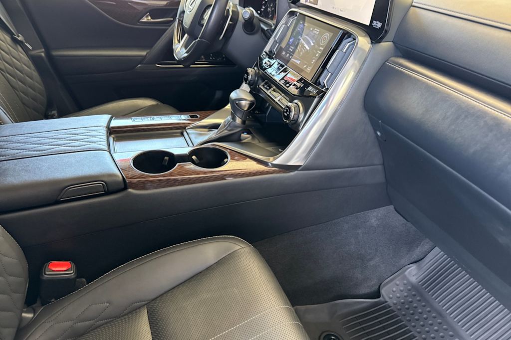Thumbnail: 2023 Lexus LX - 10