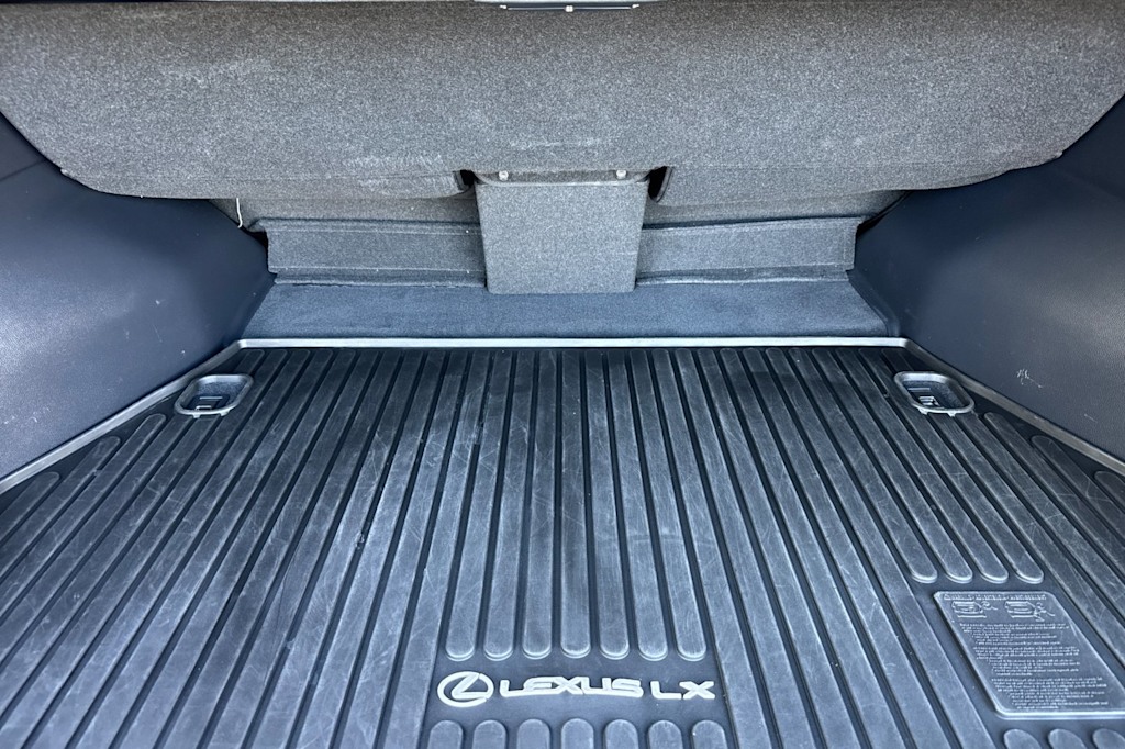 Thumbnail: 2023 Lexus LX - 15