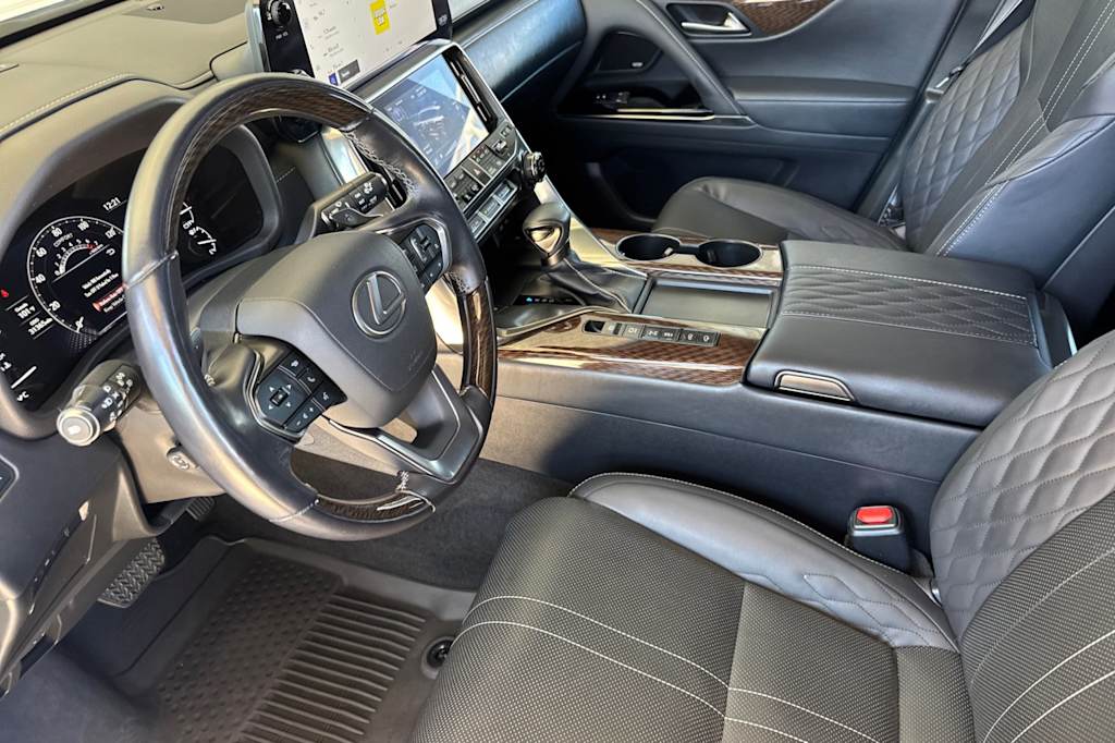 Thumbnail: 2023 Lexus LX - 9