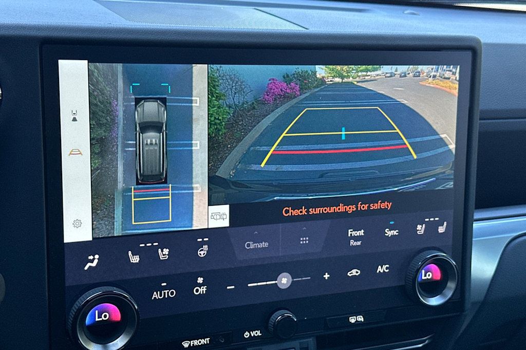 Thumbnail: 2024 Lexus ES - 27