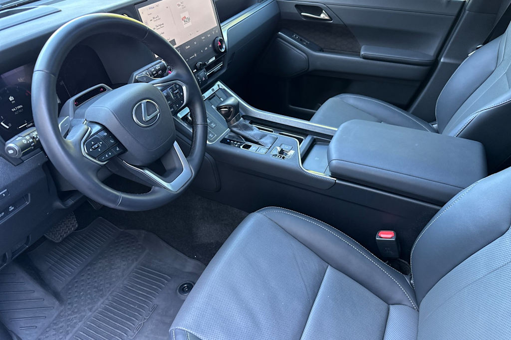 Thumbnail: 2024 Lexus ES - 10