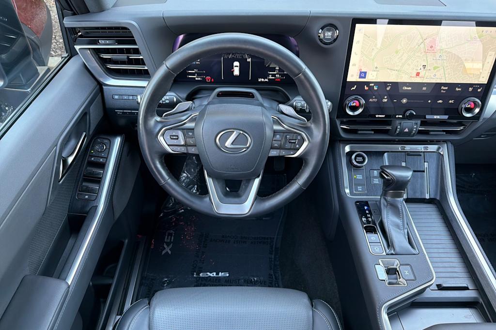 Thumbnail: 2024 Lexus ES - 9