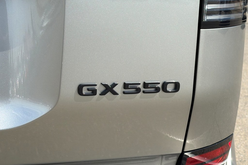 Thumbnail: 2024 Lexus ES - 34