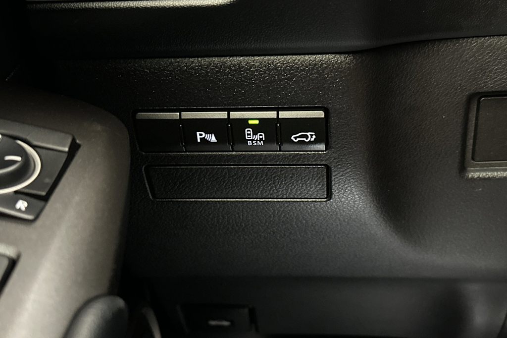 Thumbnail: 2016 Lexus NX - 33