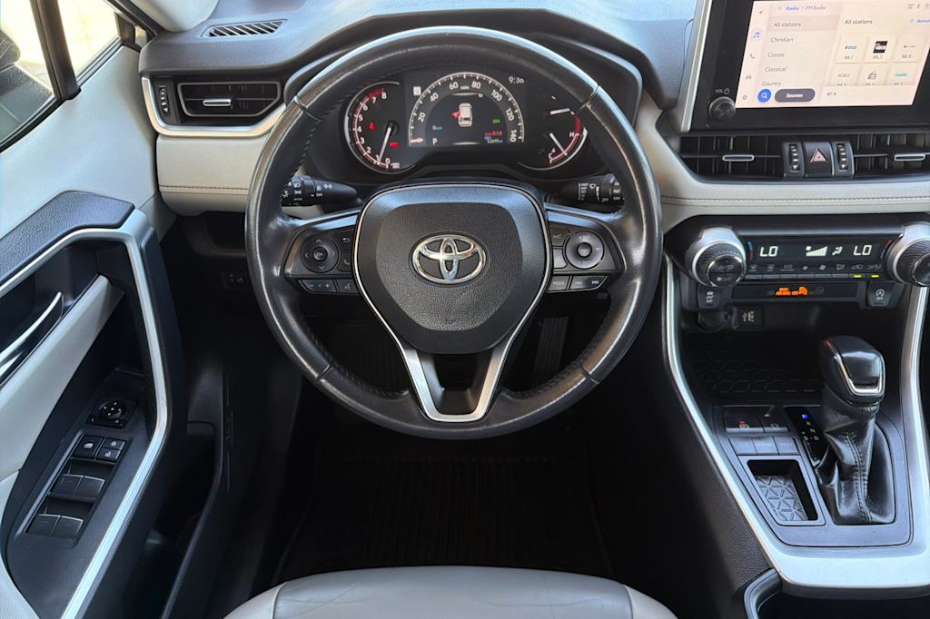 Thumbnail: 2023 Toyota RAV4 - 12
