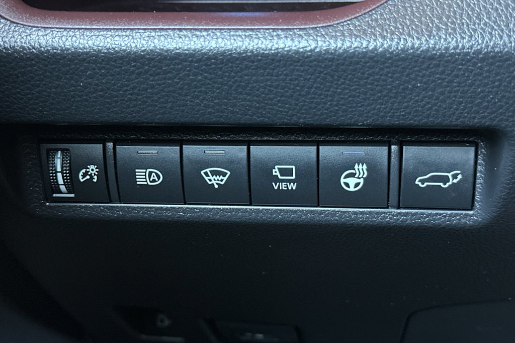 Thumbnail: 2020 Toyota RAV4 - 34