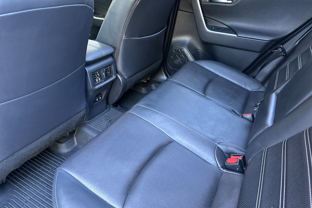 Thumbnail: 2020 Toyota RAV4 - 11