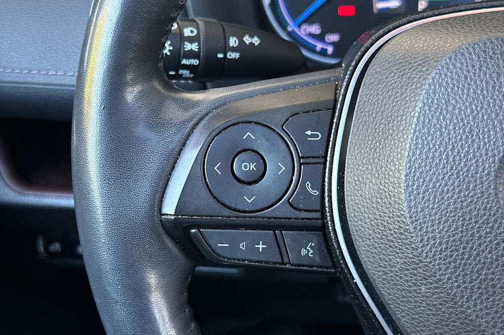 Thumbnail: 2020 Toyota RAV4 - 31
