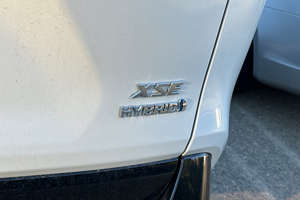 Thumbnail: 2020 Toyota RAV4 - 4