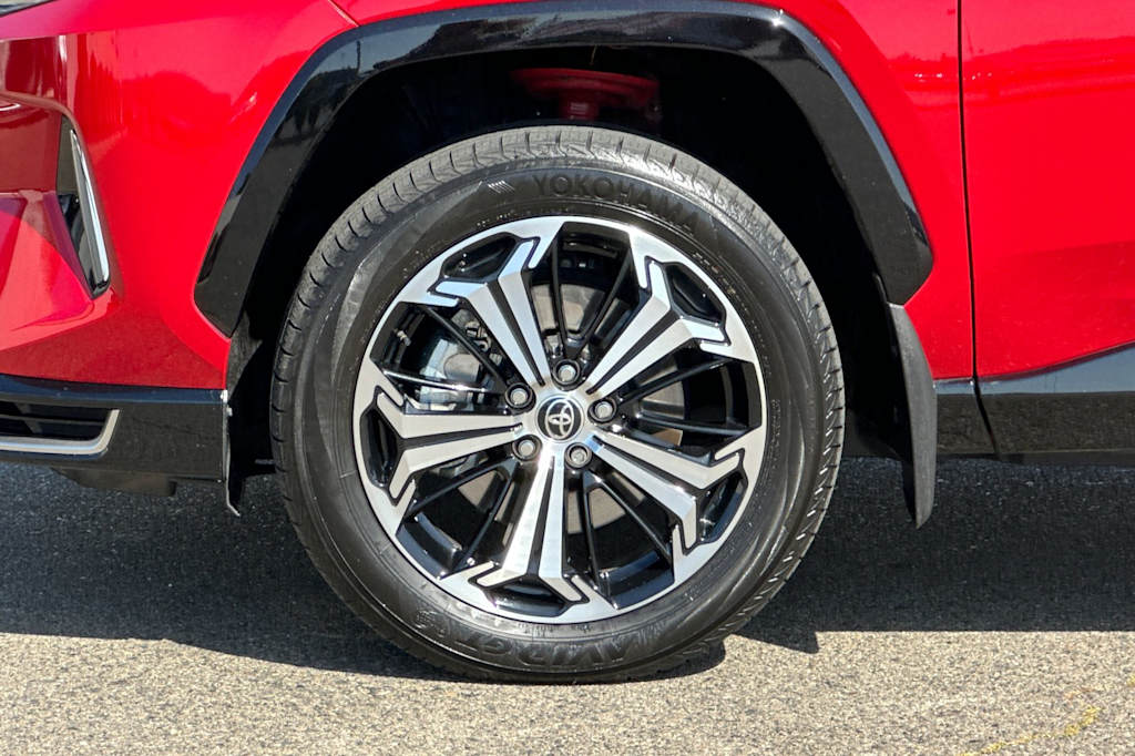 Thumbnail: 2023 Toyota RAV4 - 8