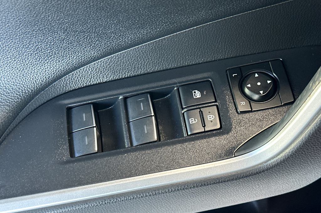 Thumbnail: 2023 Toyota RAV4 - 22