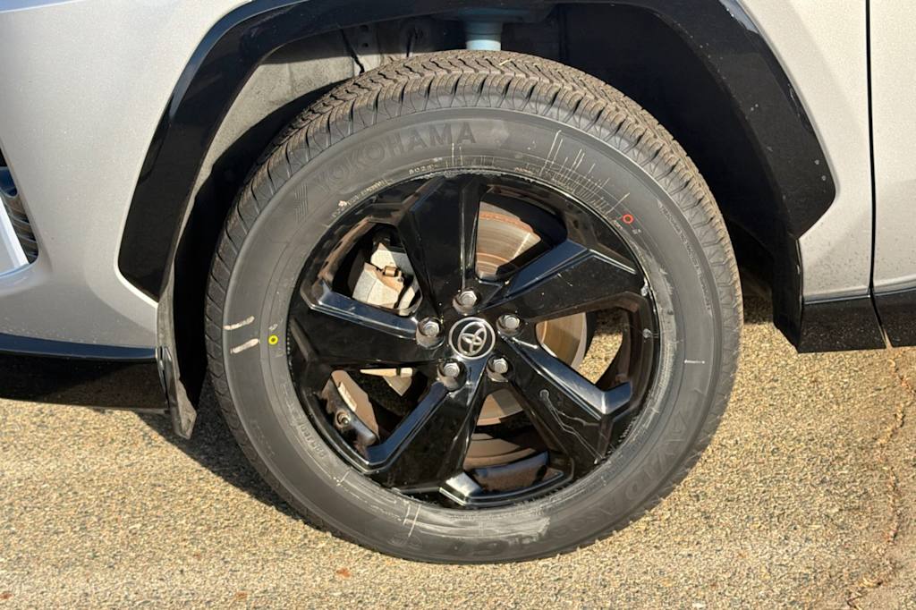 Thumbnail: 2019 Toyota RAV4 - 22