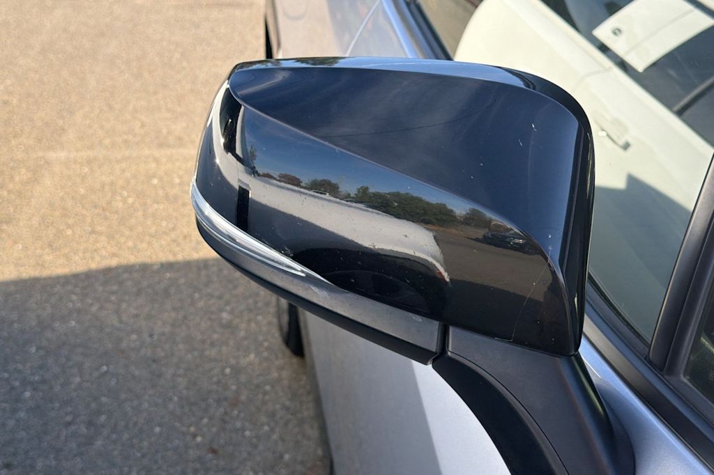 Thumbnail: 2019 Toyota RAV4 - 13