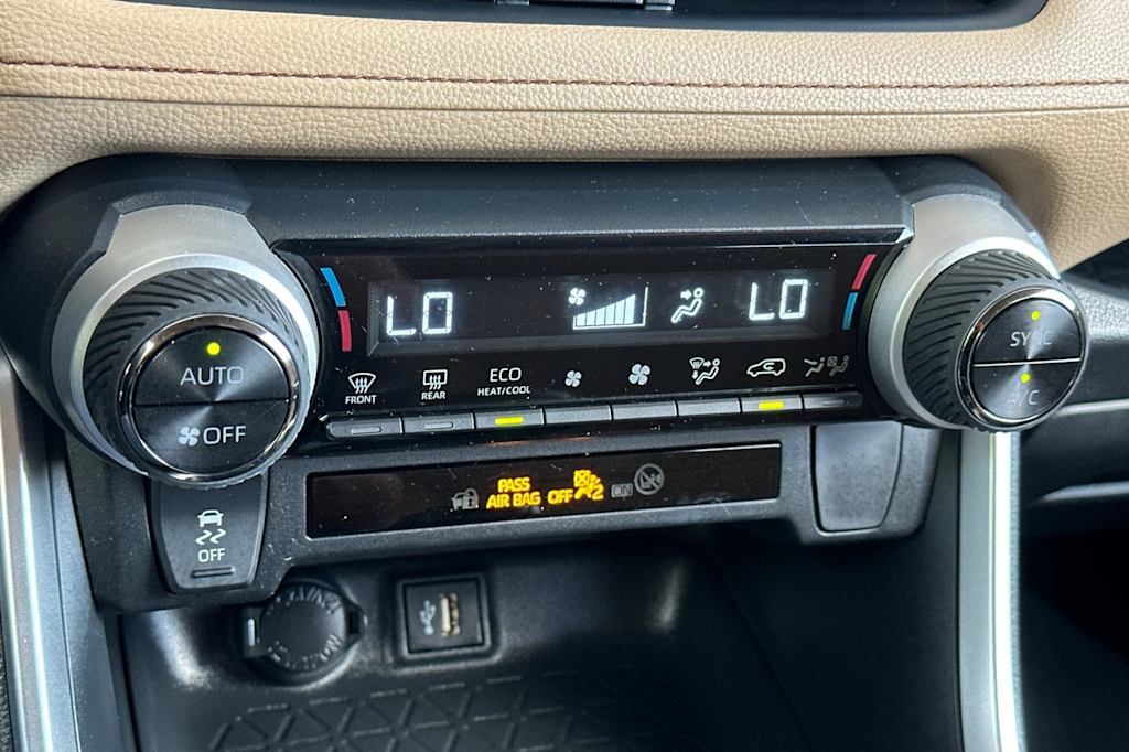 Thumbnail: 2025 Toyota RAV4 - 27