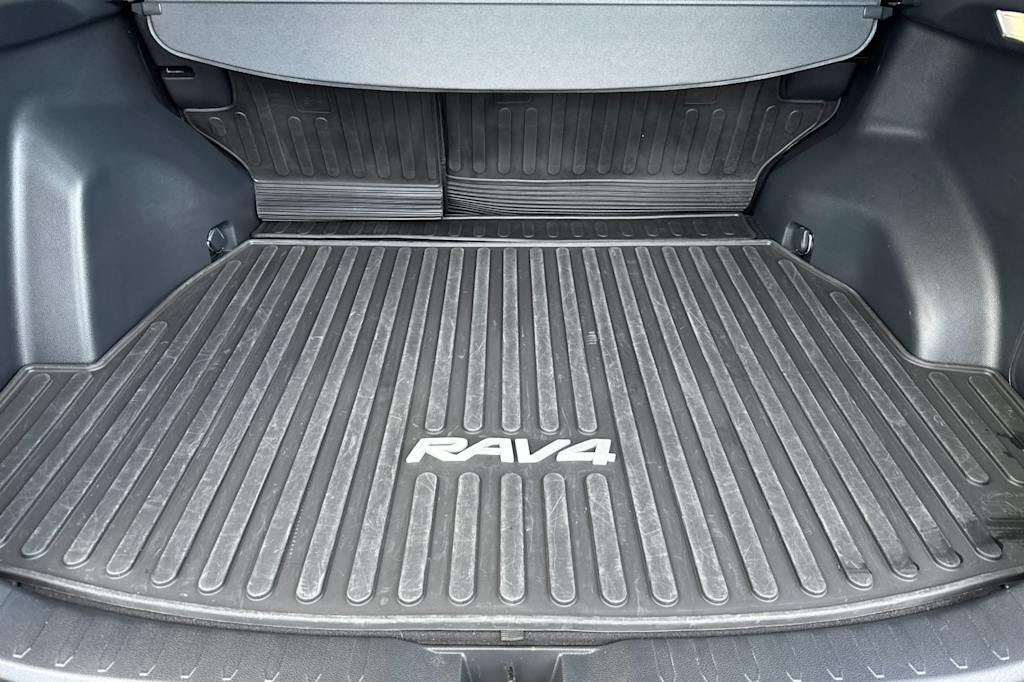 Thumbnail: 2025 Toyota RAV4 - 16