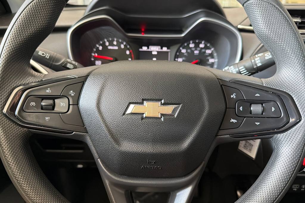 Thumbnail: 2023 Chevrolet TrailBlazer - 27