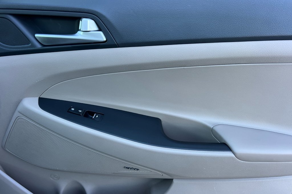 Thumbnail: 2021 Hyundai Tucson - 25