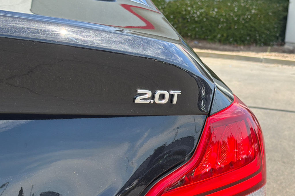 Thumbnail: 2021 Genesis G70 - 7