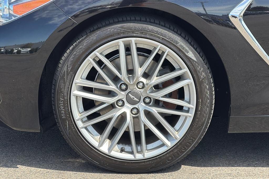 Thumbnail: 2021 Genesis G70 - 8