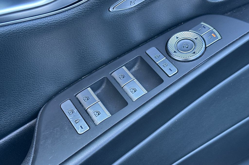 Thumbnail: 2021 Genesis G80 - 20