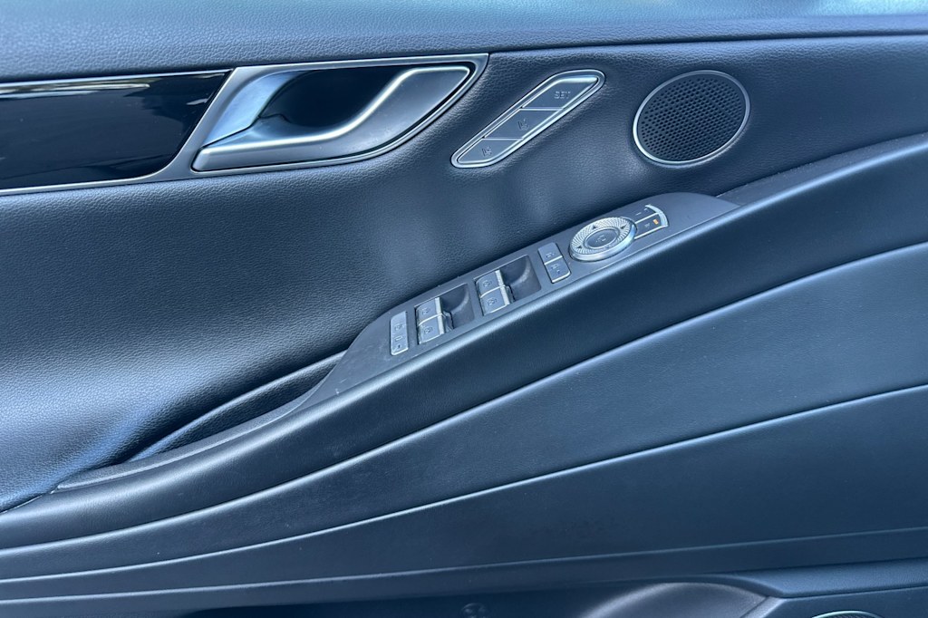 Thumbnail: 2021 Genesis G80 - 7