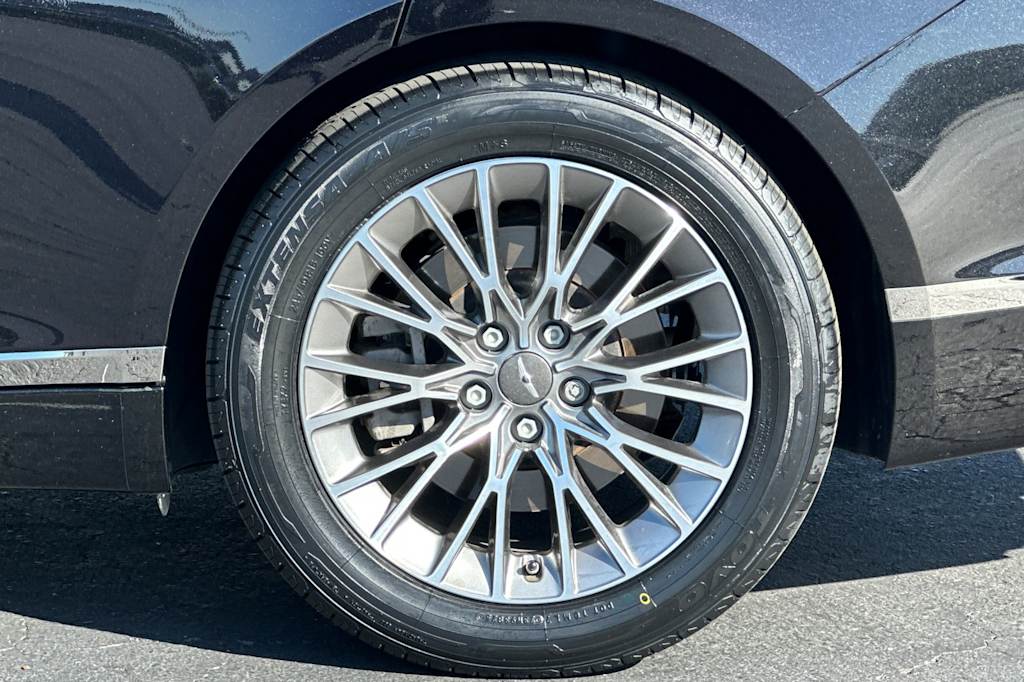 Thumbnail: 2021 Genesis G80 - 8