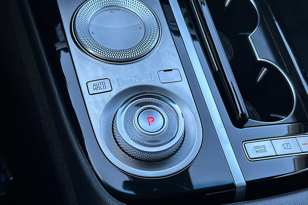 Thumbnail: 2021 Genesis G80 - 26