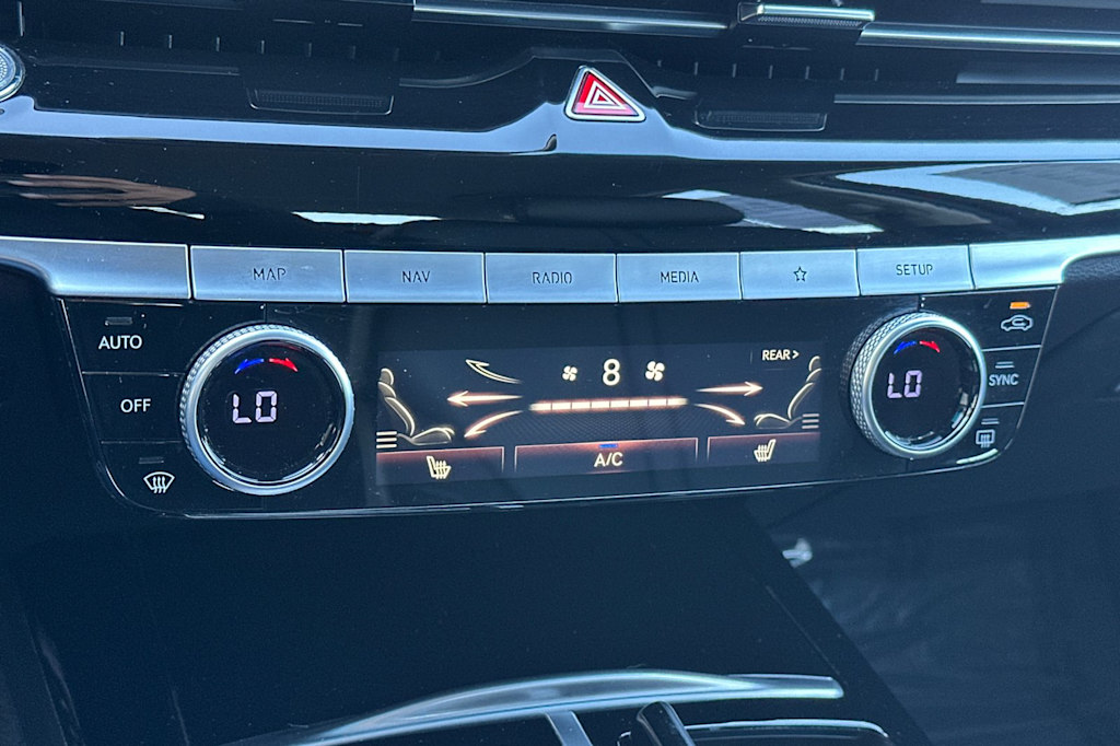 Thumbnail: 2021 Genesis G80 - 25