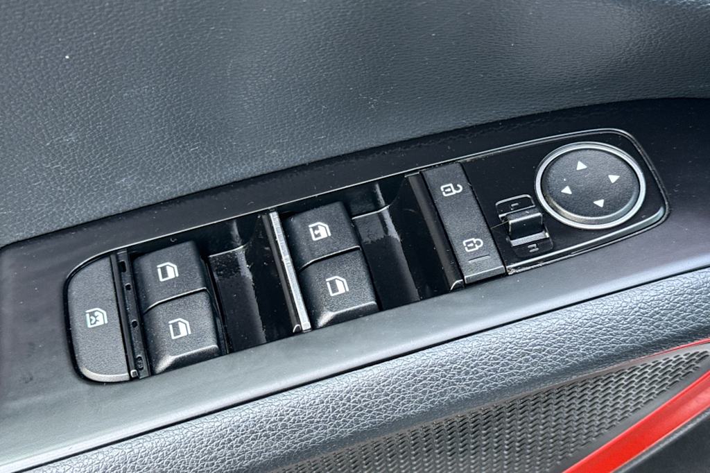 Thumbnail: 2023 Kia Soul - 22